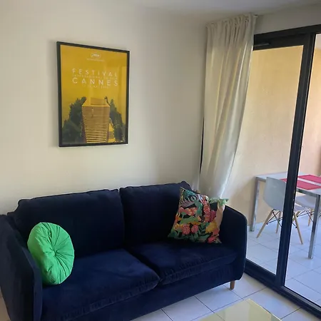 De Charme Avec Piscine A Debordement Apartment *